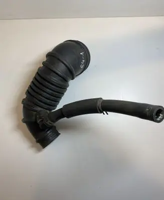 Mitsubishi L200 Breather hose/pipe MNI7I0I2