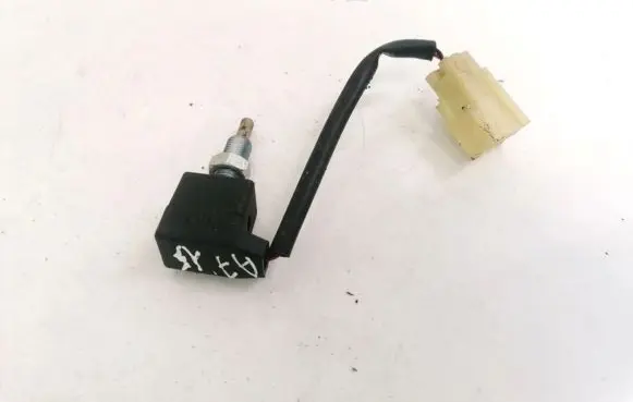 Hyundai i30 Brake pedal sensor switch 