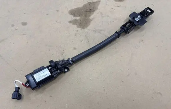 Audi A8 S8 D4 4H Seat belt adjustment motor 4H0857833 A1192123 280515