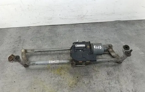 Skoda Octavia Mk2 (1Z) Front wiper linkage 