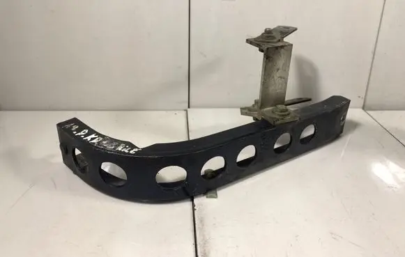 Audi A8 S8 D2 4D Front bumper mounting bracket 4D0821137R