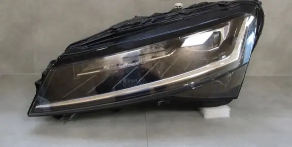 Skoda Superb B8 (3V) Headlight/headlamp