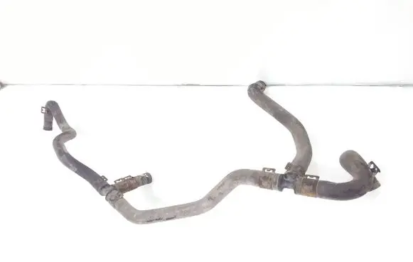 Volkswagen Touran I Engine coolant pipe/hose 1T0122447H