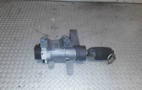 Volvo XC90 Ignition lock 8626324
