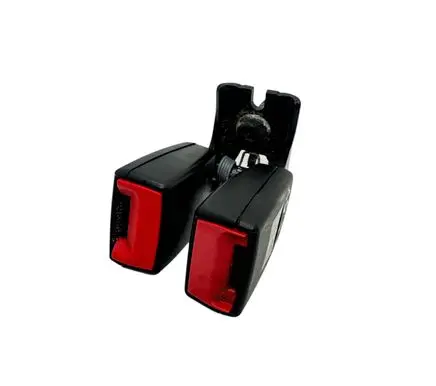 Ford Fusion II Middle seatbelt buckle (rear) 