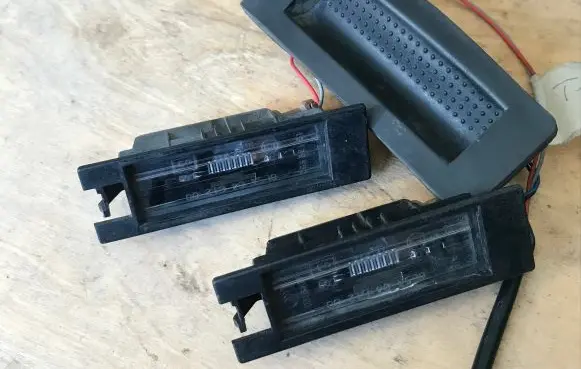 Opel Zafira B Tailgate opening switch 