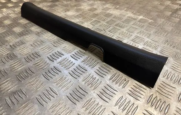KIA Sportage Front sill trim cover 85881F1000