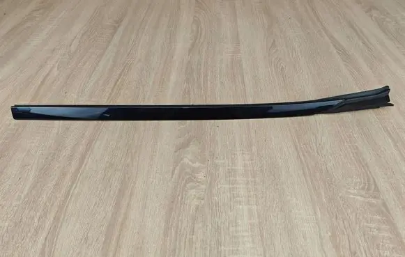 BMW X6 G06 Windshield trim 7465340