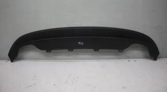 Rear bumper trim bar molding