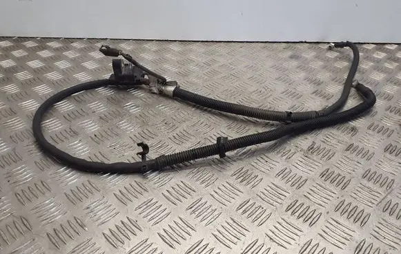 Ford Focus Wires (starter motor) AV6T14A280