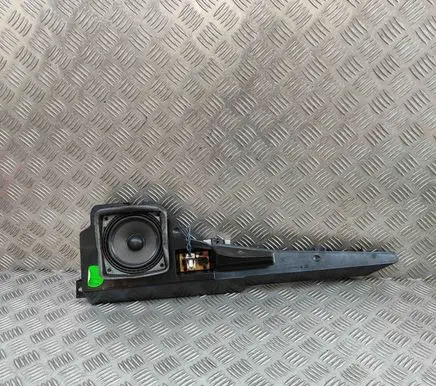 BMW 7 E38 Front door speaker 8352456 8371240