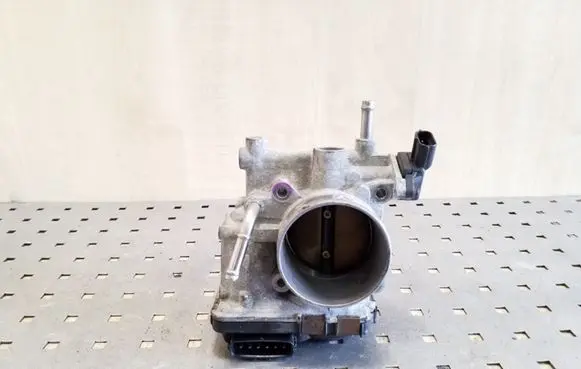Subaru Outback Throttle valve 16112AA010