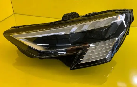 Audi A3 8Y Headlight/headlamp 8Y0941035
