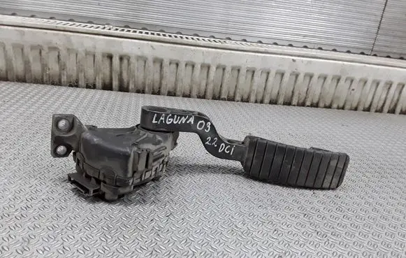Renault Laguna II Accelerator throttle pedal 8200003392