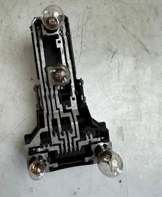 Volkswagen PASSAT B5 Tail light bulb cover holder 3B9945257