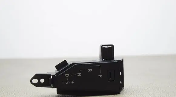 Lexus RX 450H Gear shift selector indicator 76K116
