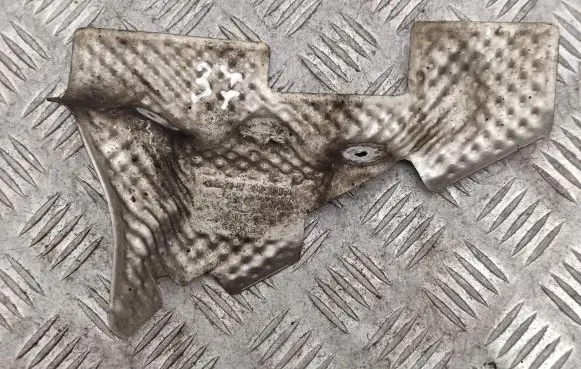 Audi A8 S8 D4 4H Heat shield in engine bay 4H0399300A