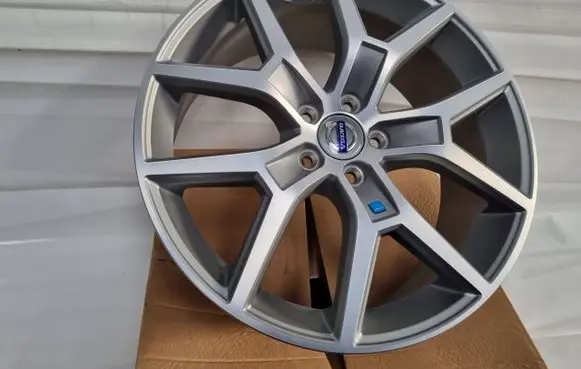 R19 alloy rim