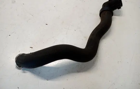 Peugeot 3008 II Engine coolant pipe/hose