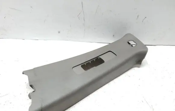 Nissan Murano Z50 (B) pillar trim (top) 76934-CA001
