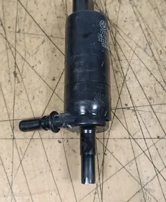 BMW X5 E70 Headlight washer pump 6712721779202 67127217792 7217792