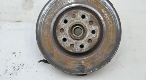 Volkswagen PASSAT CC Front wheel hub