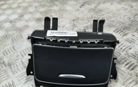 Mercedes-Benz A W176 Other center console (tunnel) element A1766809900 00009H68 1248676