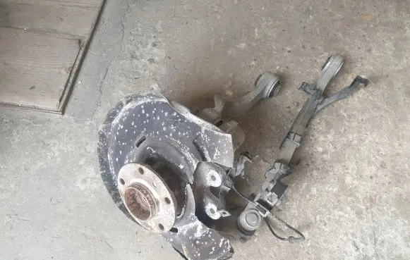 BMW 6 F12 F13 Rear wheel hub spindle/knuckle 6793769