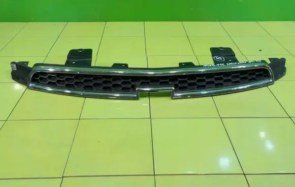 Chevrolet Orlando Front bumper upper radiator grill 95471003