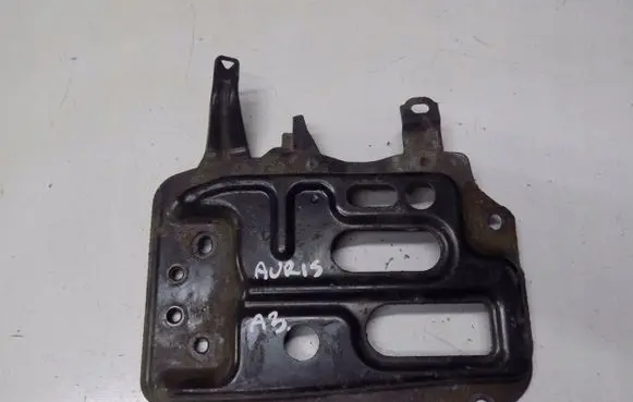 Toyota Auris 150 Battery tray 345834u5oi34kl534