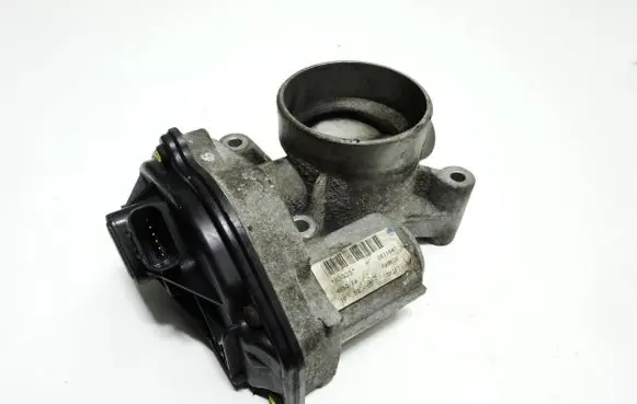 Ford Focus Throttle valve 4M5GFA B3G35 0811647