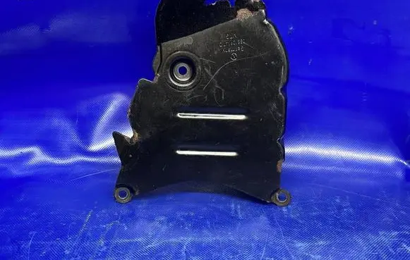 Volkswagen PASSAT CC Timing belt guard (cover) 038109147D