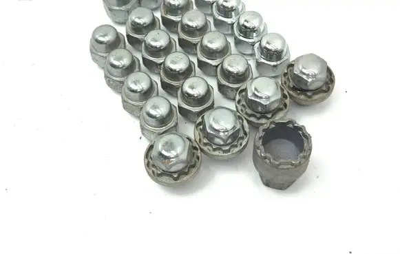 Hyundai Kona I Nuts/bolts 