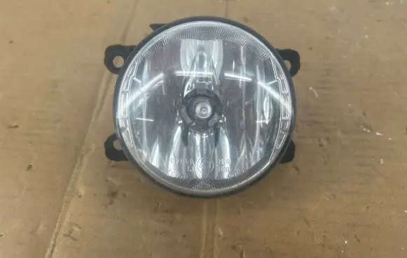 Renault Clio IV Front fog light 90012264