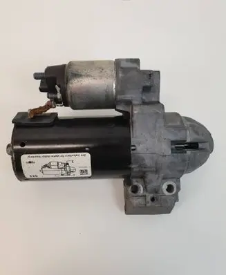 BMW X3 F25 Starter motor 8515900 12418515900
