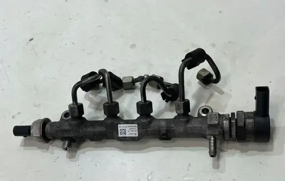 Audi A3 S3 8V Exhaust pressure sensor 04L089D . 057130764AB . 04L906054 | 68475634065314,784
