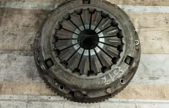 Toyota Corolla Verso E121 Clutch set kit 12240