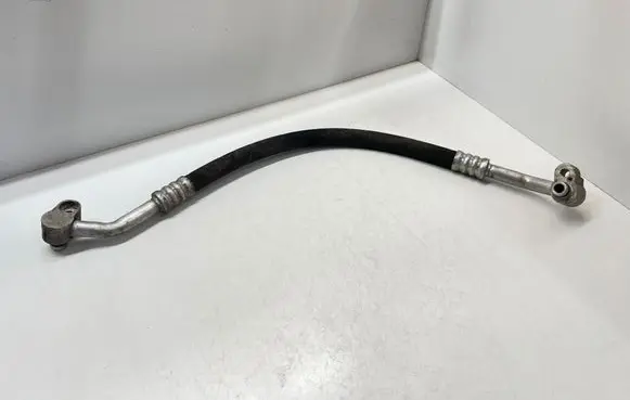 Air conditioning (A/C) pipe/hose