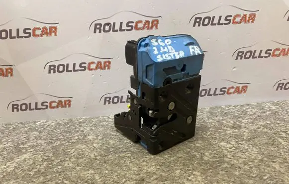 Volvo S60 Front door lock 30634616