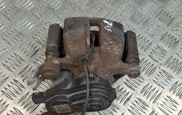 Rear brake caliper