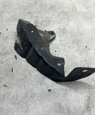 Mercedes-Benz E W211 Radiator support slam panel bracket 