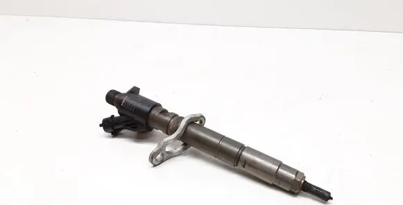 Volvo V70 Fuel injector 0445116046 31303238