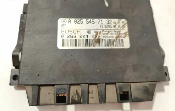 Mercedes-Benz E W211 Parking PDC control unit/module A0255457132 39E00351 0263004025