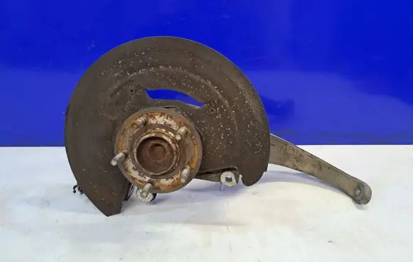 Jaguar XF X250 Front wheel hub 3R832C204AB