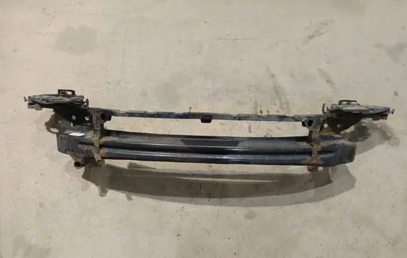 Skoda Octavia Mk2 (1Z) Front bumper cross member