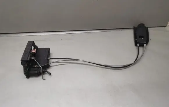 SsangYong Rodius Rear door lock