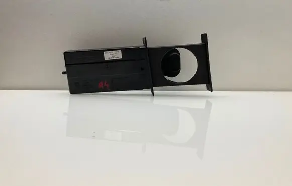 BMW 5 E60 E61 Cup holder front 7047145 320520100 12145110