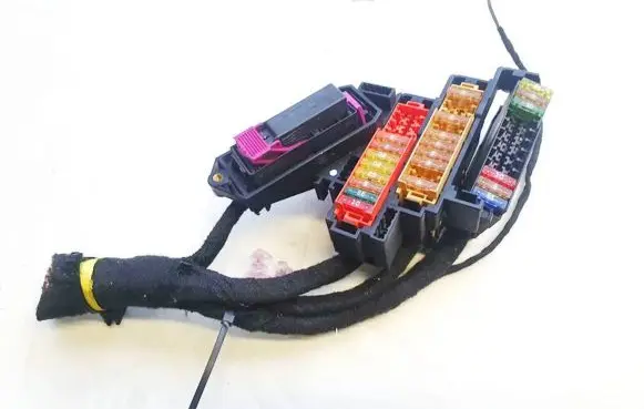Audi Q7 4L Fuse box set 4e0906230 8k0941824