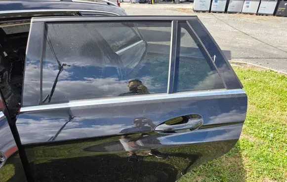 Mercedes-Benz E W212 Rear door