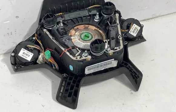 Ford C-MAX II Steering wheel airbag AM51R042B85BDW 668D03030081
